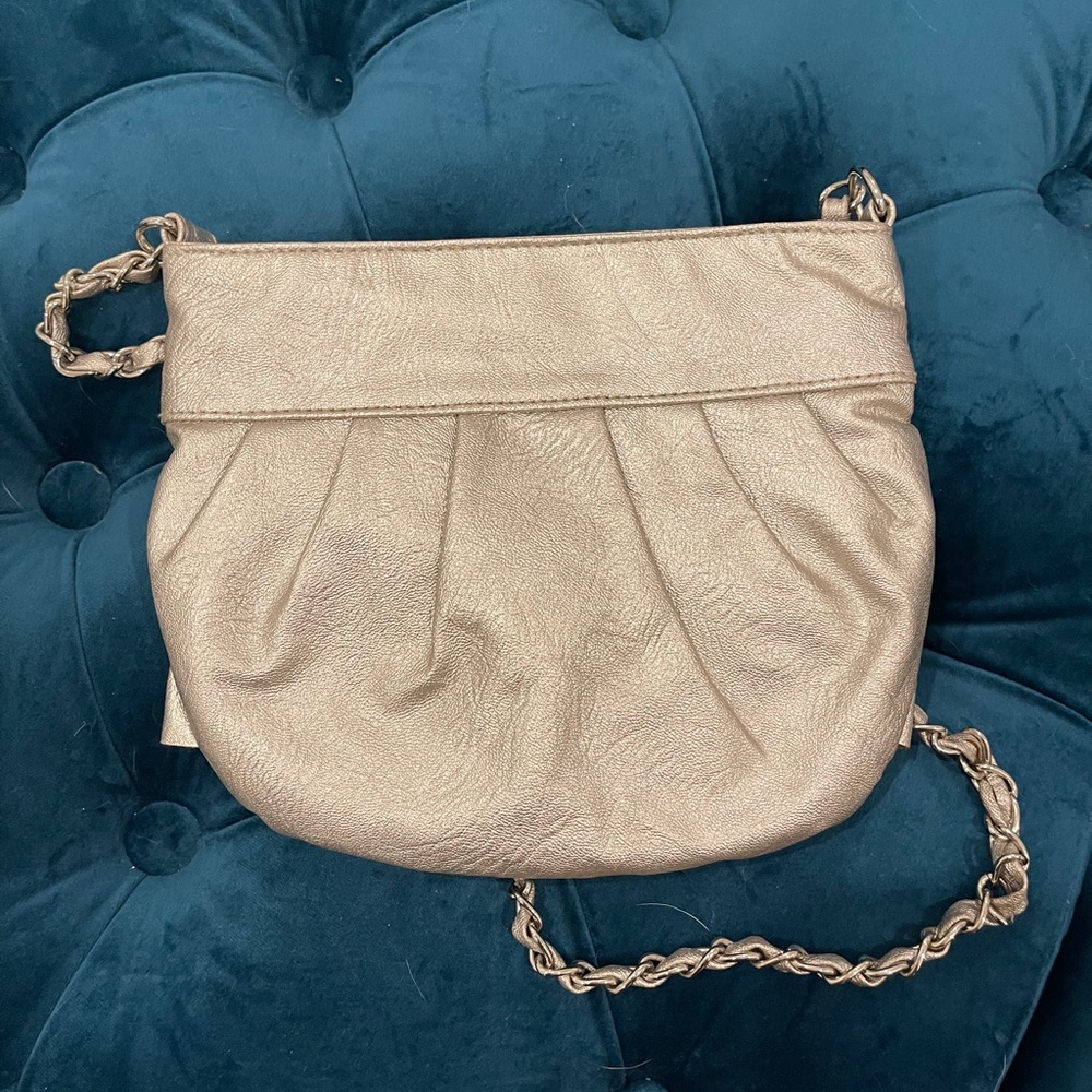 NWT Le Château Ruffle Purse - Picture 2 of 6